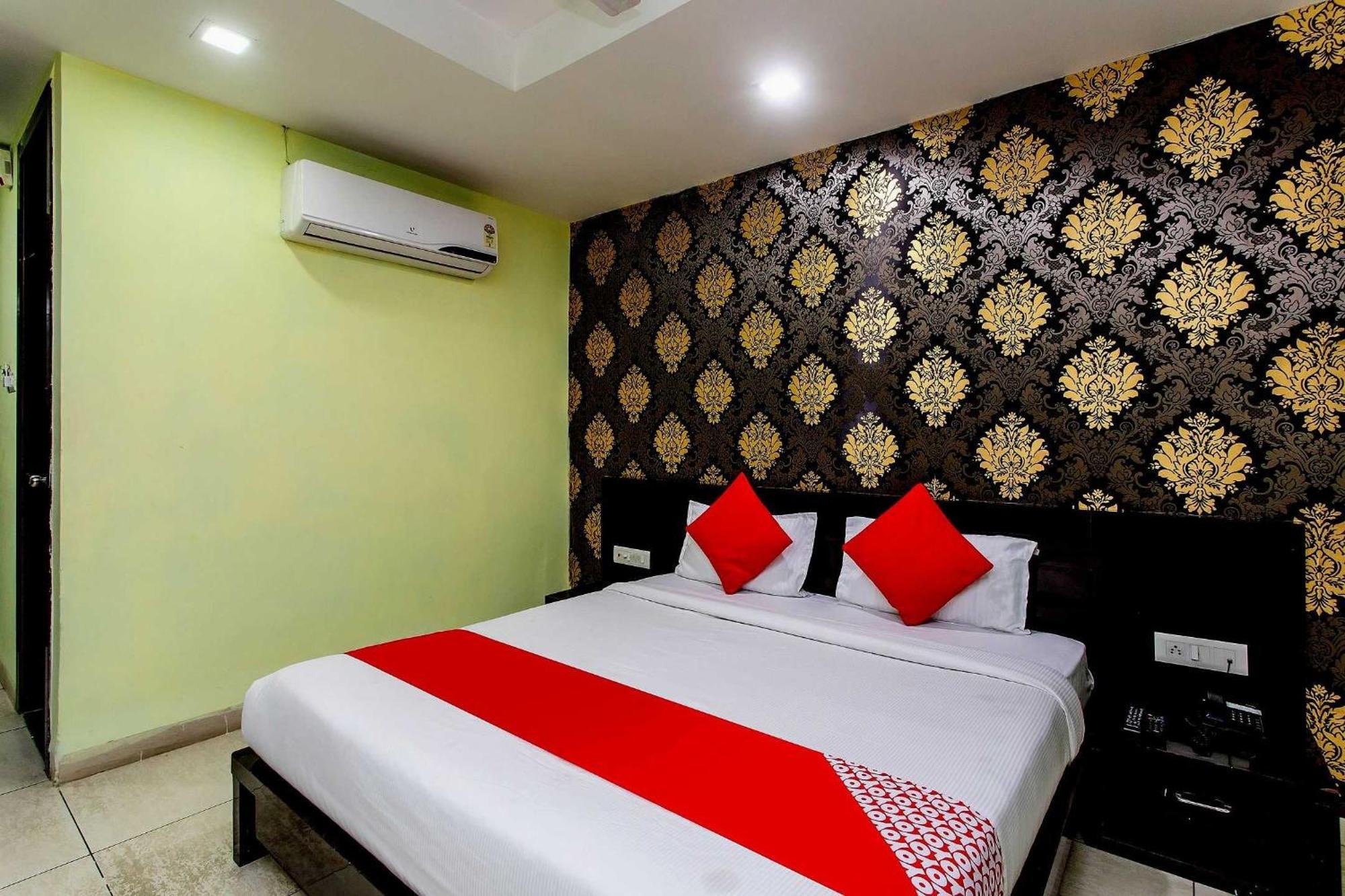 Capital O Swan Paradise Indore Exterior photo