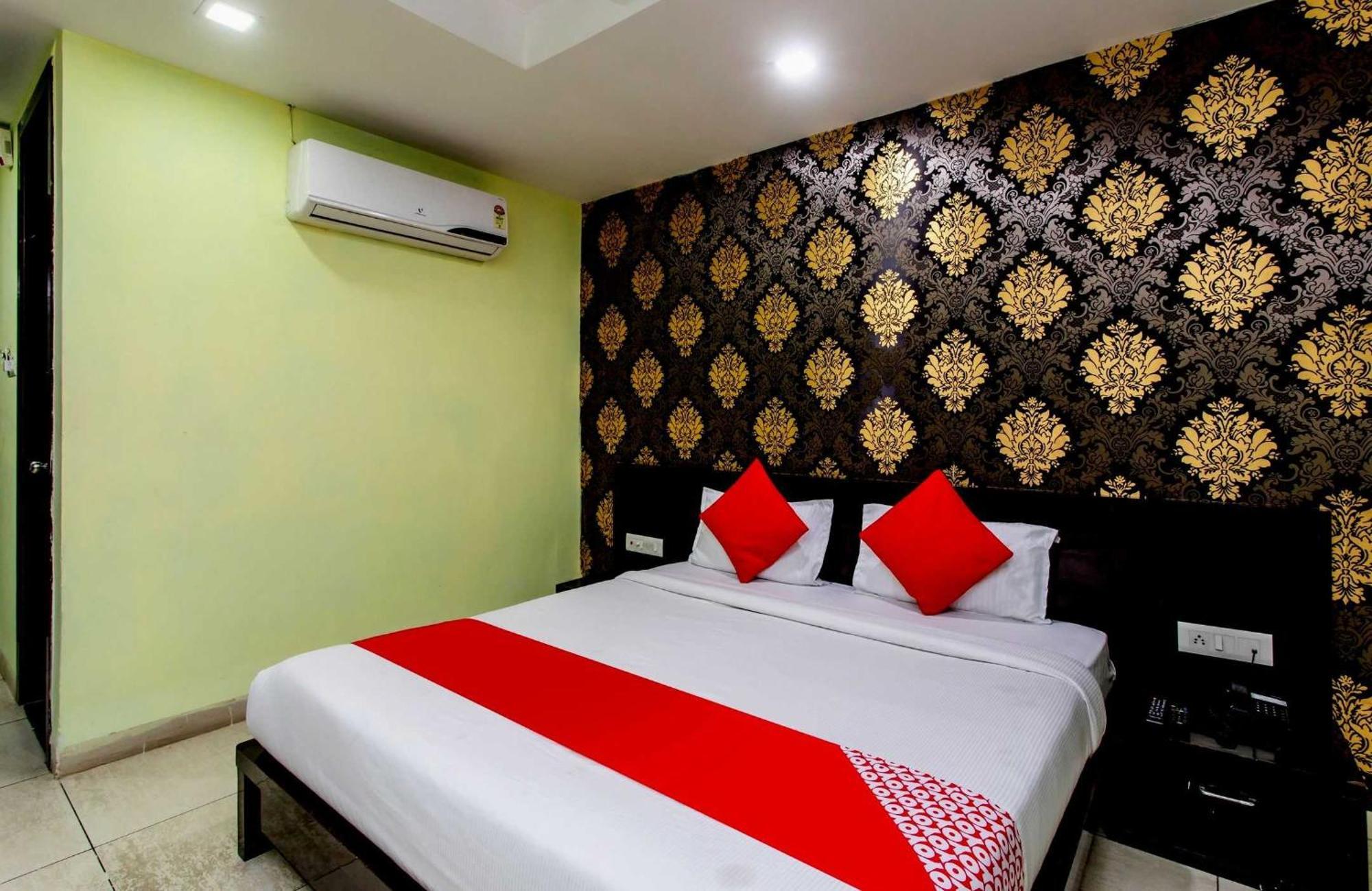 Capital O Swan Paradise Indore Exterior photo