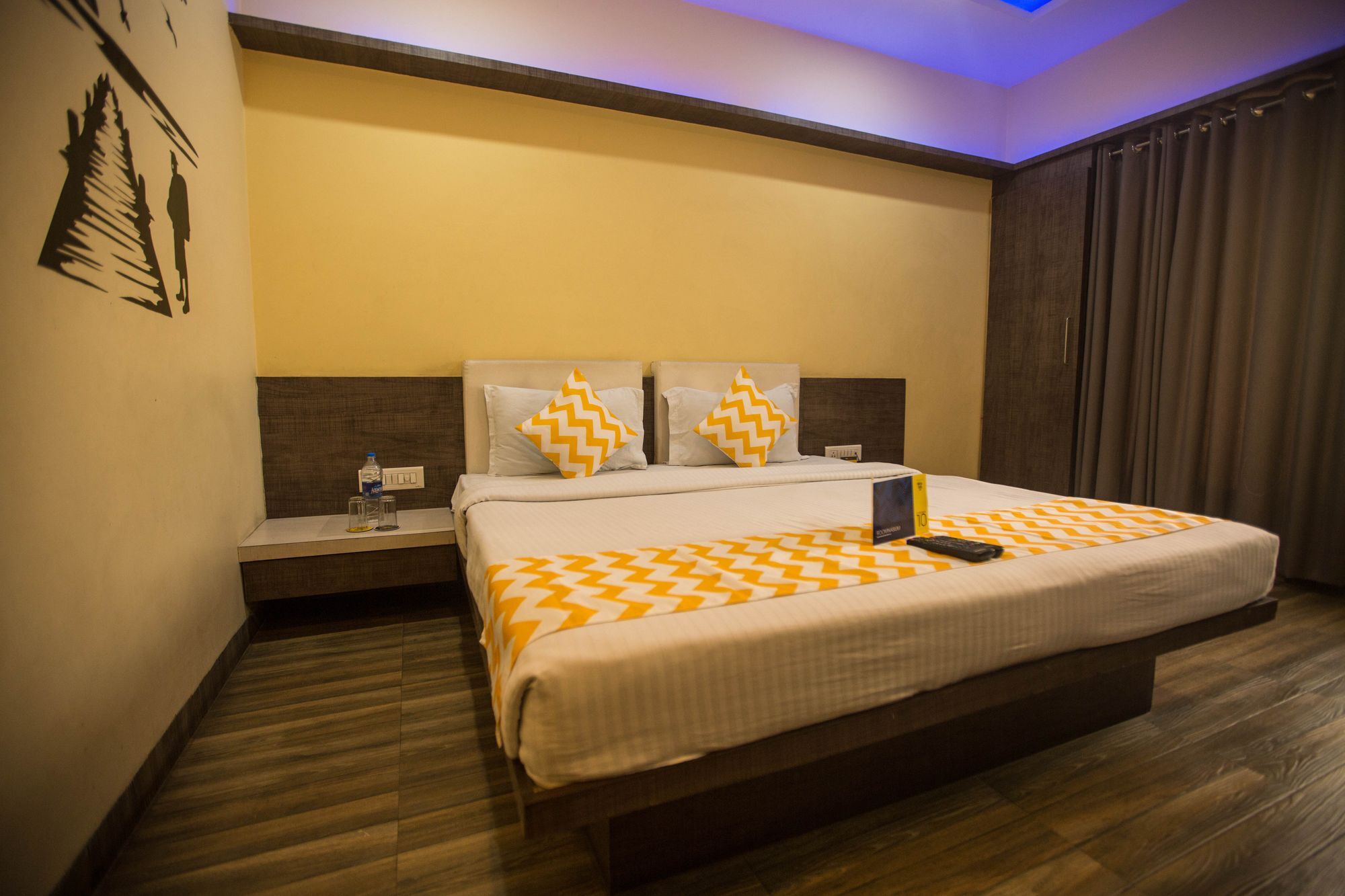 Capital O Swan Paradise Indore Exterior photo