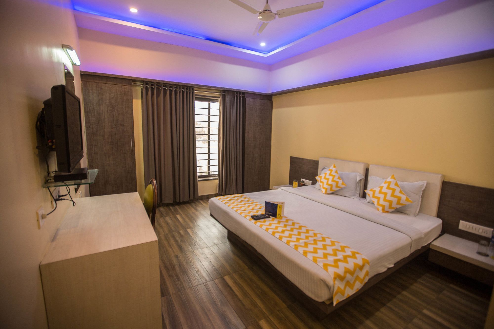 Capital O Swan Paradise Indore Exterior photo